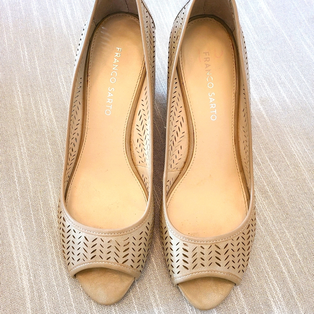 Franco Sarto Jania Laser Cut Taupe Wedges, 9.5
